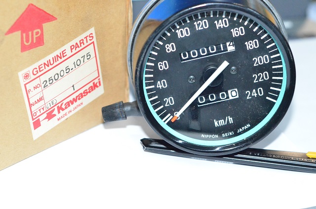 SPEEDOMETER ASSEMBLY KPH (image for) SPEEDOMETER ASSEMBLY KPH